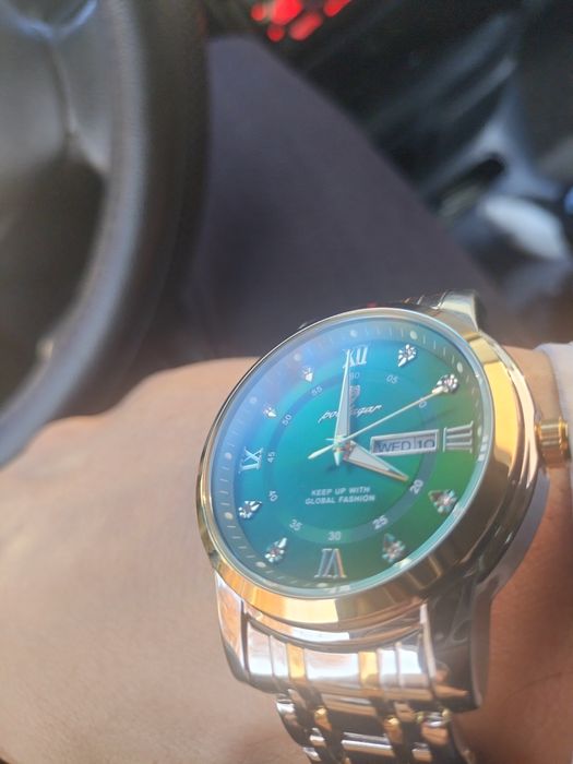 Soat sotiladi "poedagar"