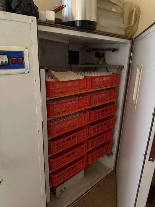 Inkubator sotiladi yangi holatda