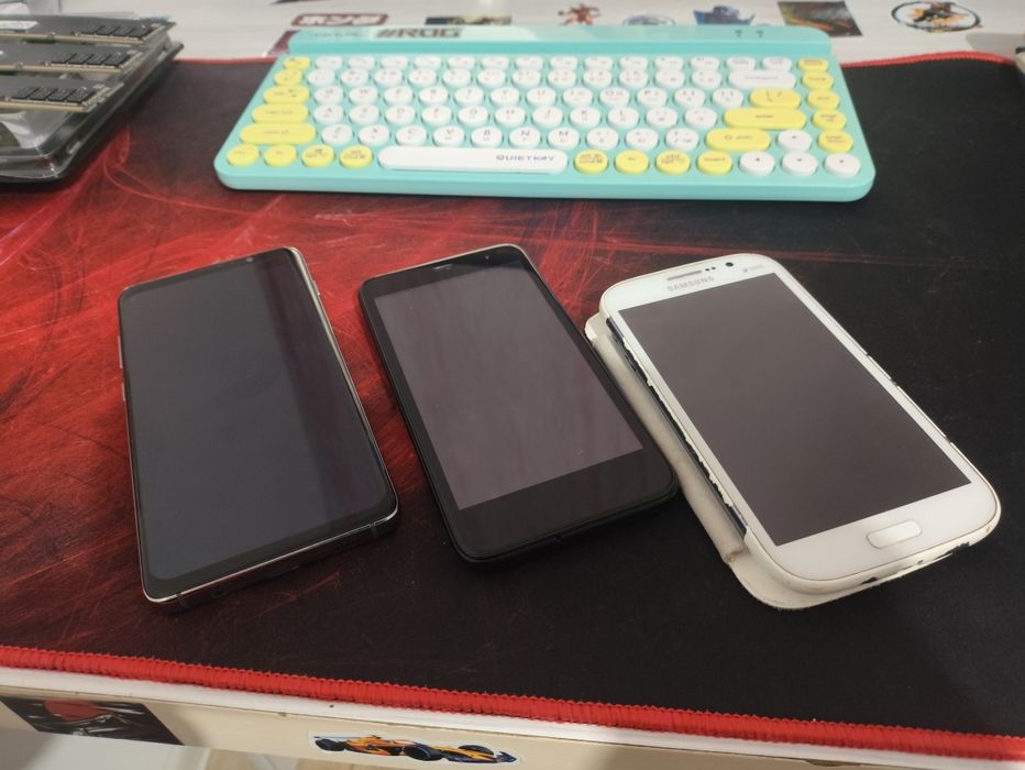 Смартфоны разные