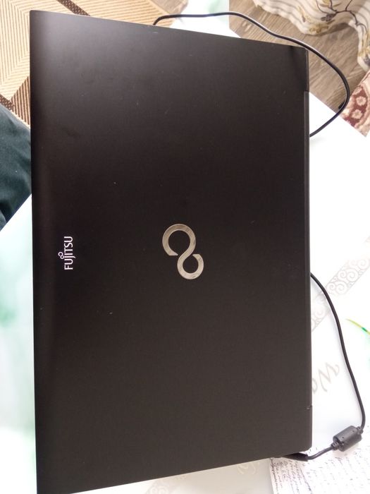 Продам ноутбук Fujitsu