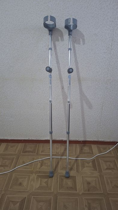 Костыли подлокотники