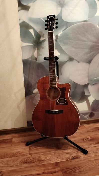 Гитара электроакустическая