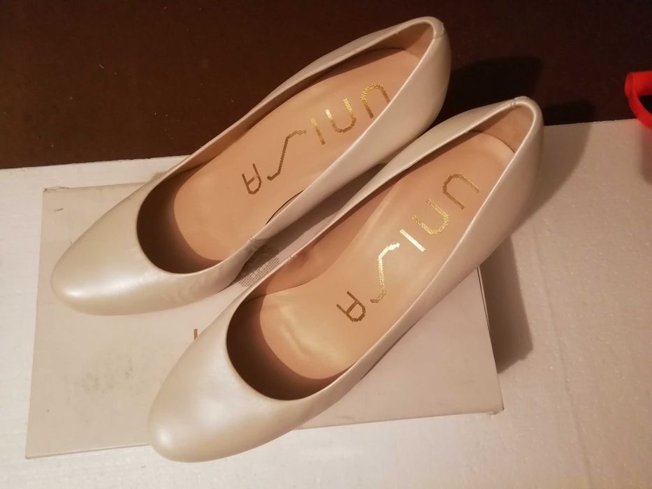 Дамски обувки на ток