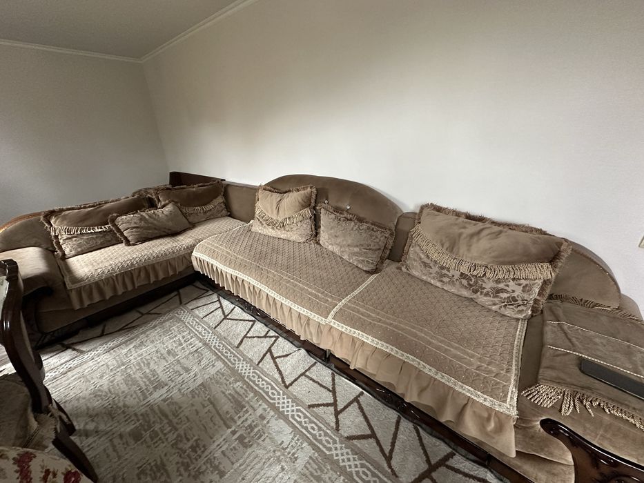 Диван для гостиной