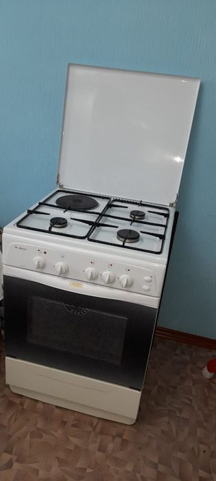 Продам газовую плиту GEFEST