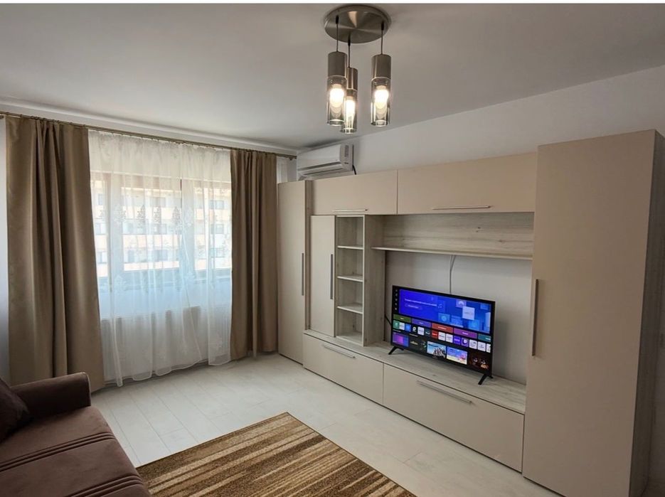 Inchiriez apartament 2 camere - Central RM Valcea