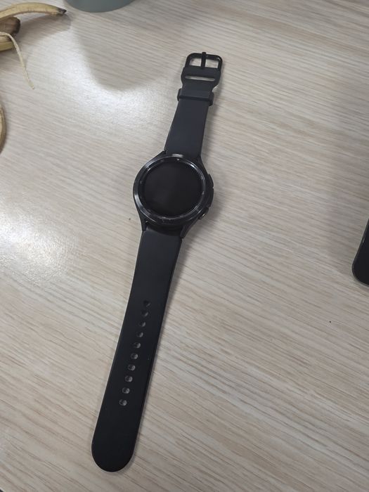 Продам Samsung Galaxy Watch 4