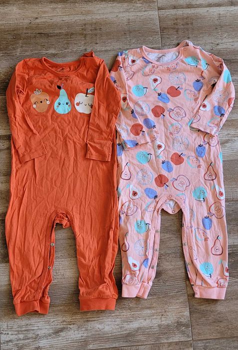 Дрехи за близначки