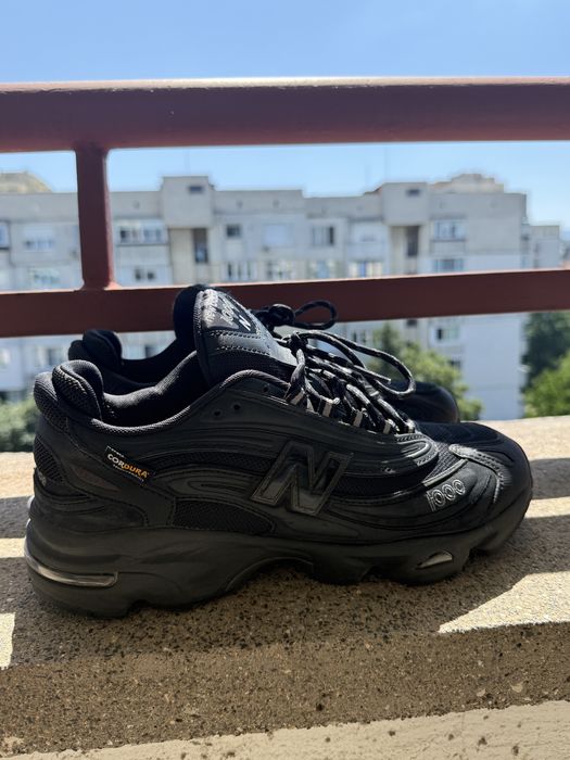 New Balance 1000 trainers in black
