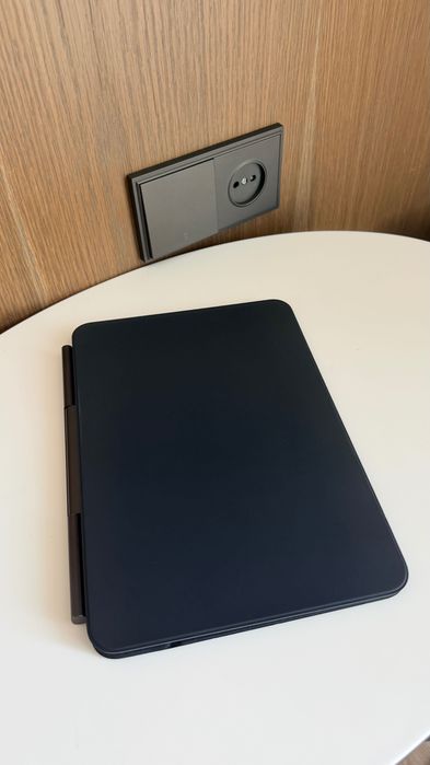 Клавиатура Magic Keyboard для IPad 11 pro M4