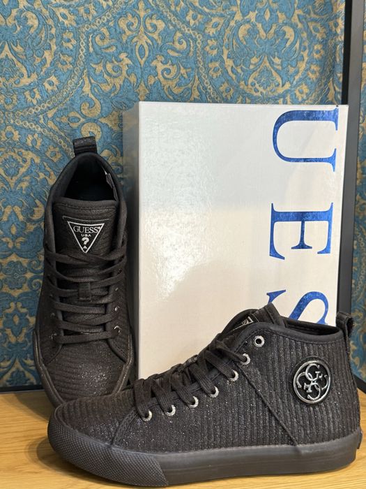 Дамски кецове GUESS 36