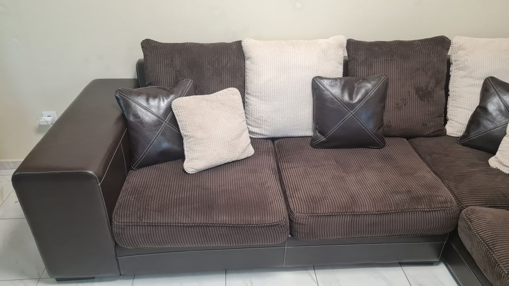 Ъглов диван с опция сън, като нов