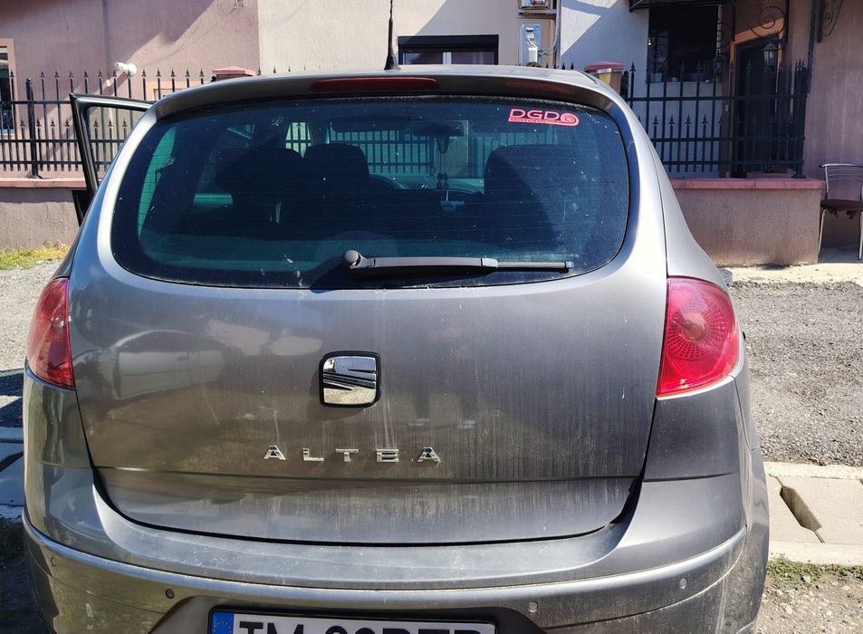 Vând Seat Altea 1,9