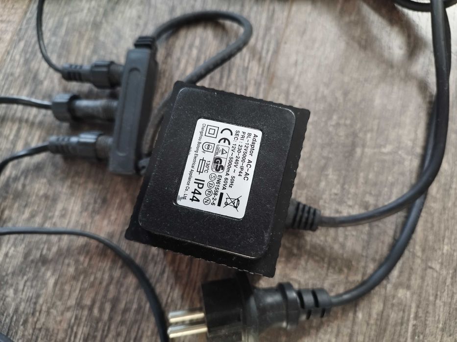 осветление за езерце