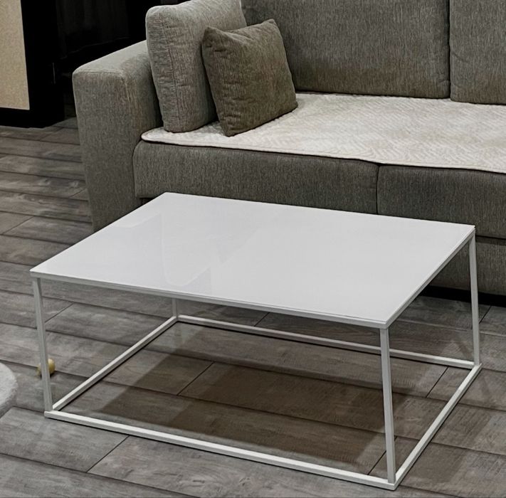 Продам журнальный столик