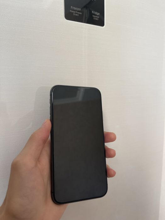 IPhone 11 128GB в идеалным сост