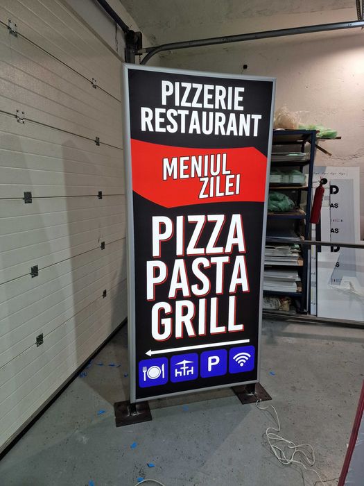 Reclame luminoase litere volumetrice casete luminoase firme