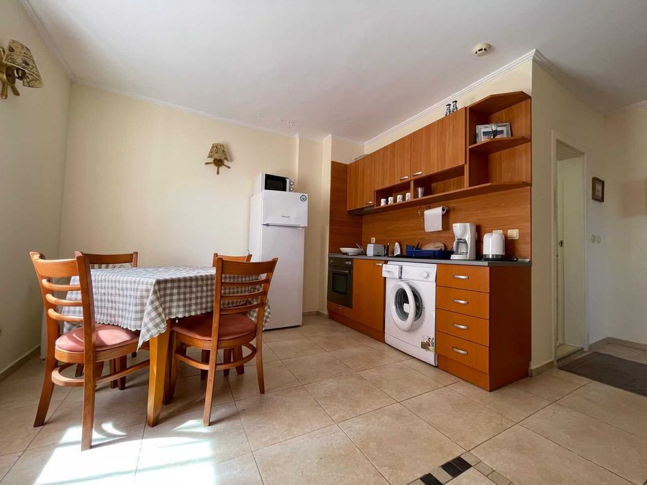 Продава се Двустаен апартамент в к.к. Слънчев бряг - 58 кв.м за 1138 €/кв.м - Снимка #3