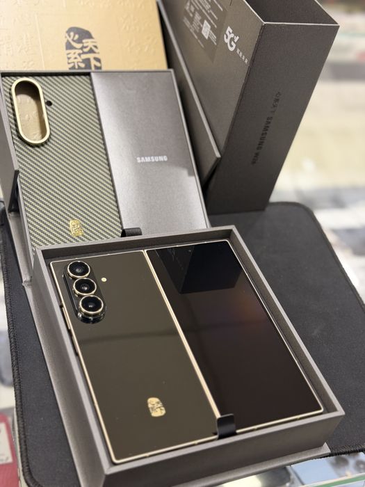 Samsung W26 16 / 1 trb black