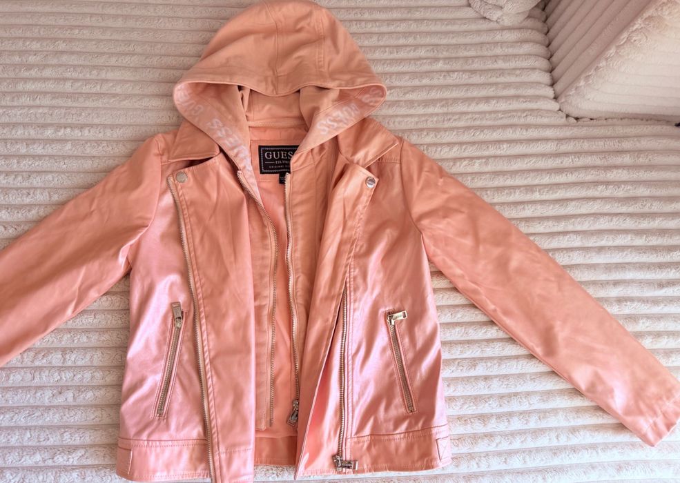 Кожено яке за момиче GUESS