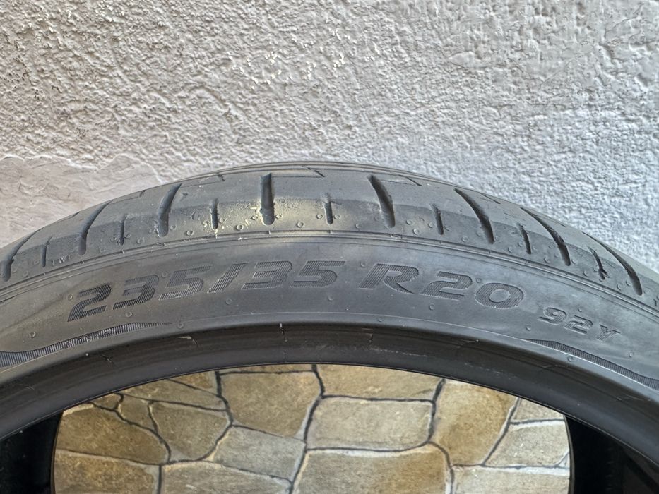 235 35 20 / 275 30 20 PIRELLI