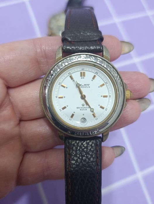 Продам механические часы