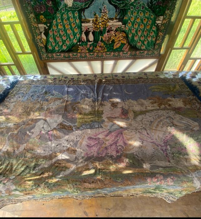 Vând carpetă "Răpirea din Serai"