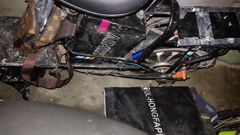 Monster elektro skutir deWenbox W33