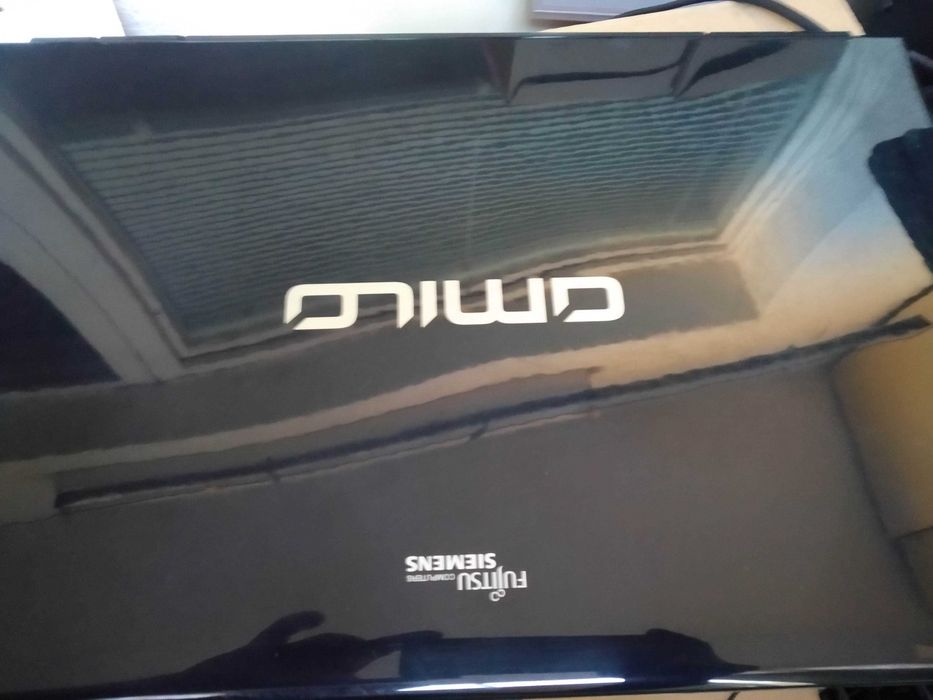 Лаптоп Fujitsu Siemens