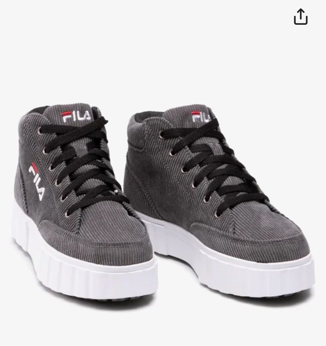 Сникърси FILA Sandblast R Md Wmn 1011378.25Y Сив
Цвят: Сив