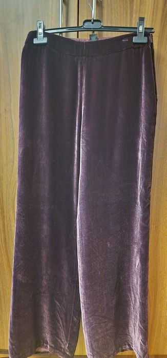 Pantaloni din catifea