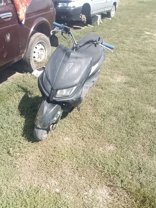 Продам скутер м8