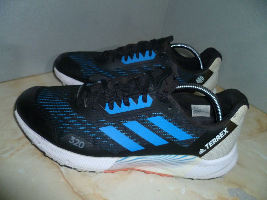 ADIDAS TERREX маратонки №45