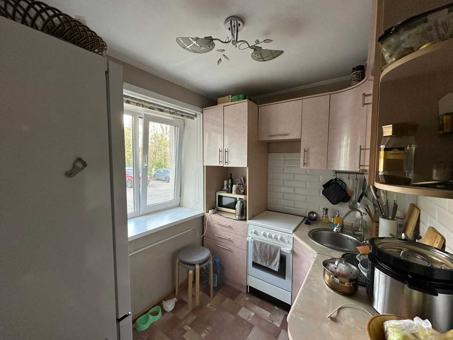 продам 3 комнатную квартиру