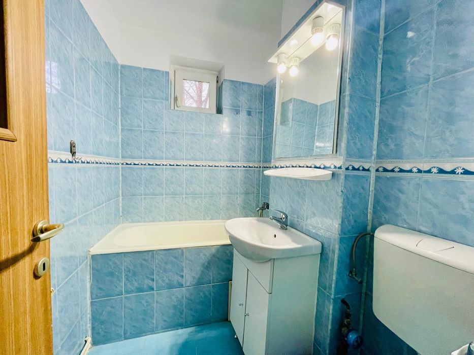 2 cam rahovei/milea etaj 1 decomandate