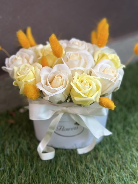 Ръчноизработена арабжировка със сапунени рози