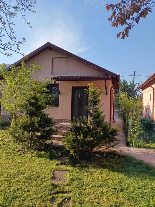 gospodarie 2 proprietati Lipanesti