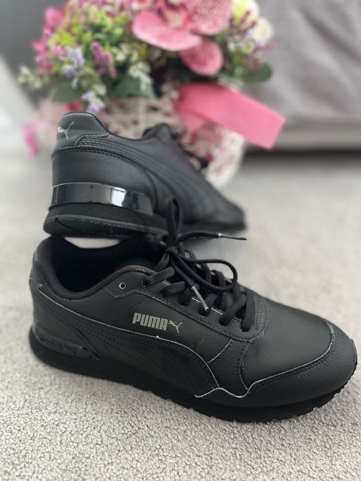 маратонки puma пума черно