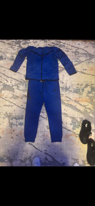 Trening nike tech albastru