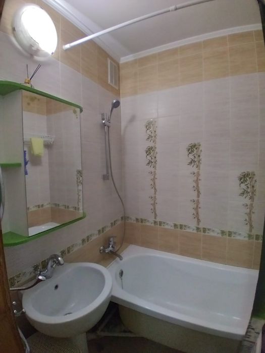 Продаю квартиру 4 комнатную