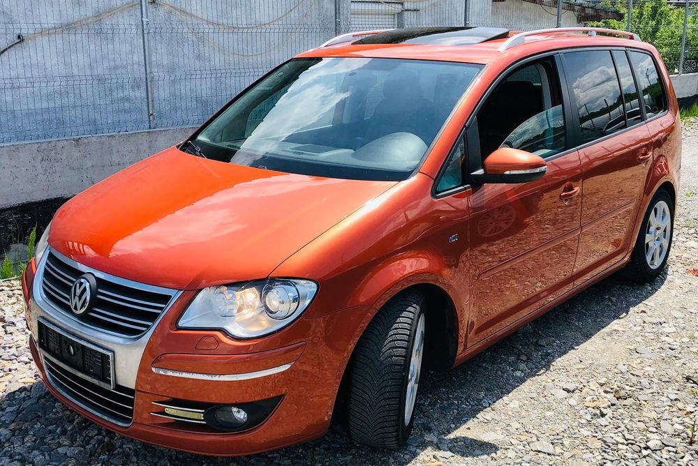 Volkswagen Touran automat 2.0 TDI 170 CP