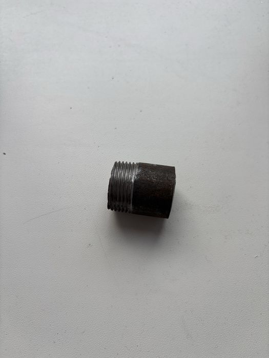 Резьбы стальные короткие d 15,20,25
