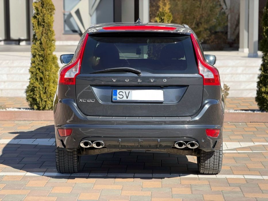 Volvo Xc60 2.4d D5 Summum  Biturbo 215 CP • 2012 • City safety