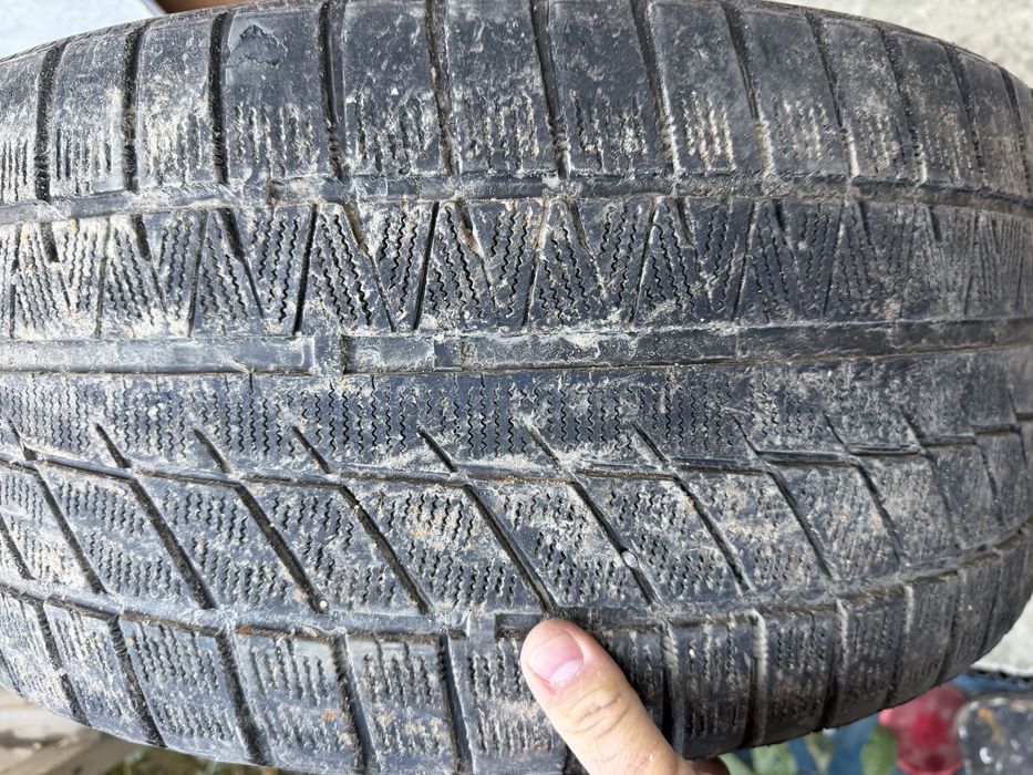 275/40/20 продам ризину
