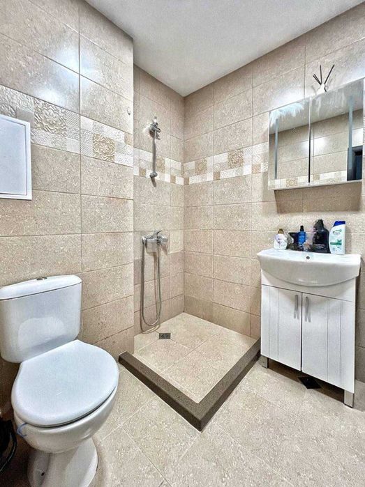 Продава се Двустаен апартамент в Пловдив, Център - 63 кв.м за 2365 €/кв.м - Снимка #4