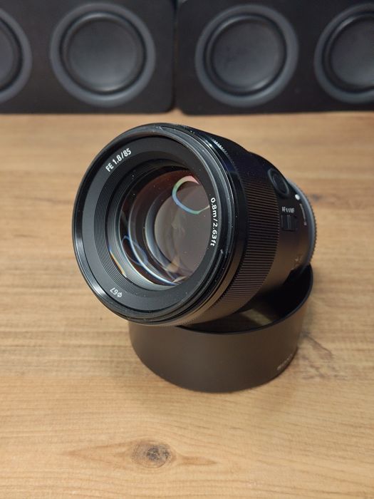обектив Sony FE 85mm f/1.8