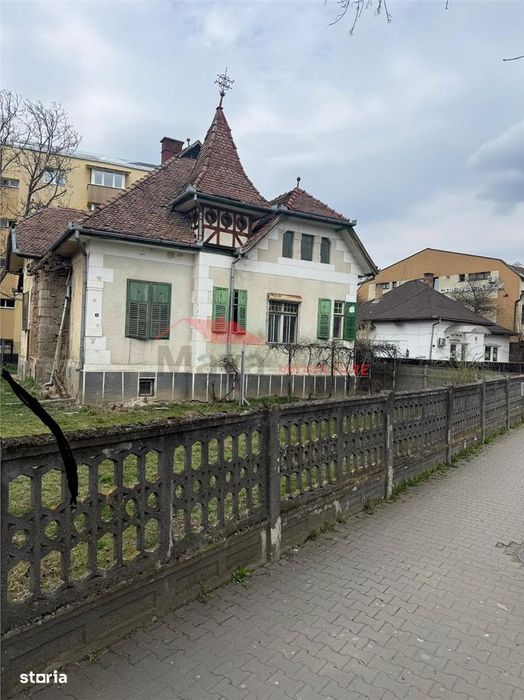 Casa Ultracentrala, zona Coroana de Aur