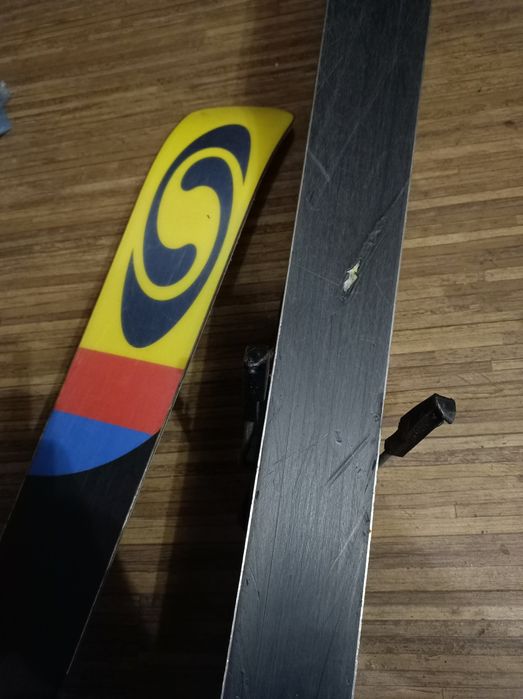 Skiuri Salomon Equipe 102V R21 180cm  cu inaltatoare