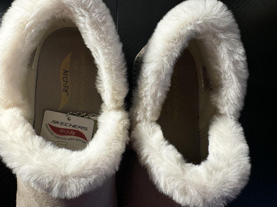 Домашни пантофи Skechers, 38 номер