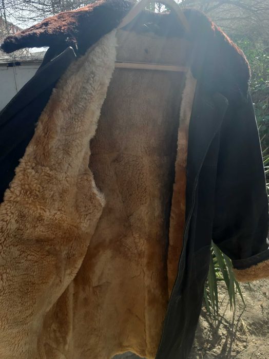 Полушубок обшитый " чёртовой кожей" 54 разм,почти новый